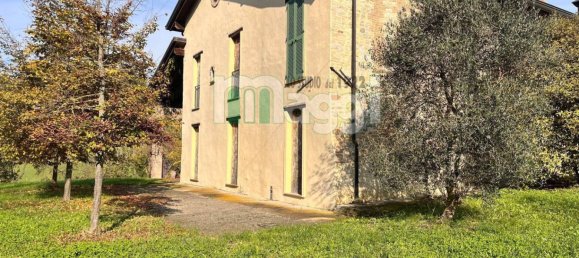 6 bedrooms House in Salsomaggiore Terme, Italy No. 209561 9