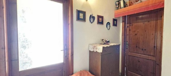 3 rooms House in Marliana, Italy No. 35924 57