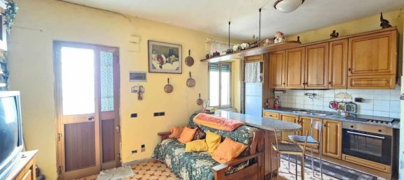 3 rooms House in Marliana, Italy No. 35924 10