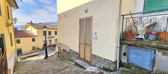 3 rooms House in Marliana, Italy No. 35924 83