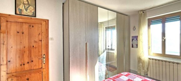 3 rooms House in Marliana, Italy No. 35924 32