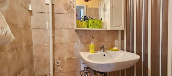 3 rooms House in Marliana, Italy No. 35924 77