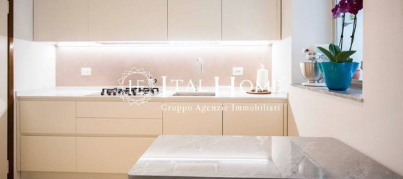 2 bedrooms Apartment in Milan, Italy No. 259586 7