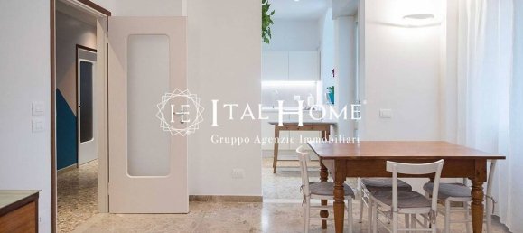 2 bedrooms Apartment in Milan, Italy No. 259586 10