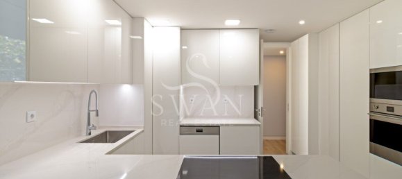 3 bedrooms Apartment in Cascais, Portugal No. 130009 16