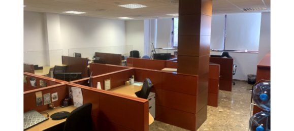 Офис 305м² в Сантс-Монтжуик, Испания № 83404 6