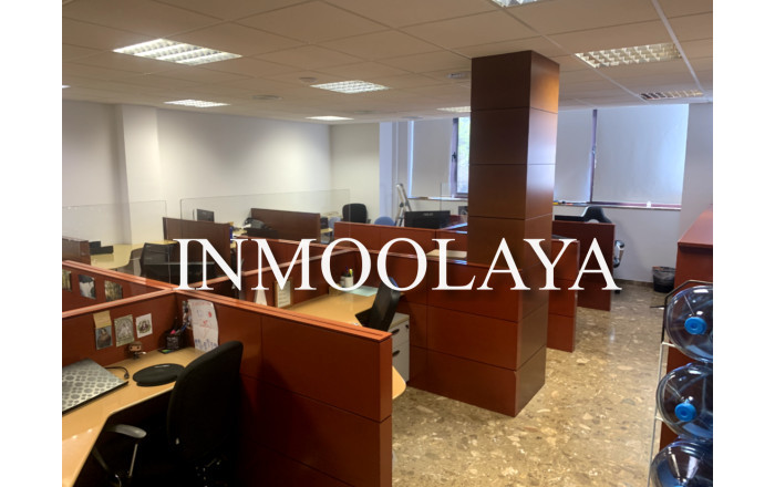  مكتب في Sants-Montjuic, Spain 305متر مربع رقم 83404