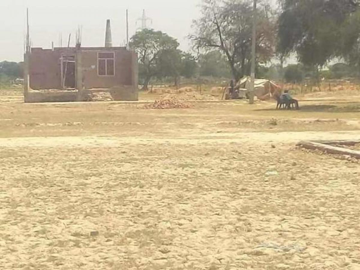  Land in Lucknow, India No. 35461