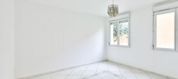 5 Schlafzimmer Haus in Saint-Denis, France, Nr. 311226 4