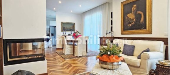 2 bedrooms Apartment in Chioggia, Italy No. 305565 4