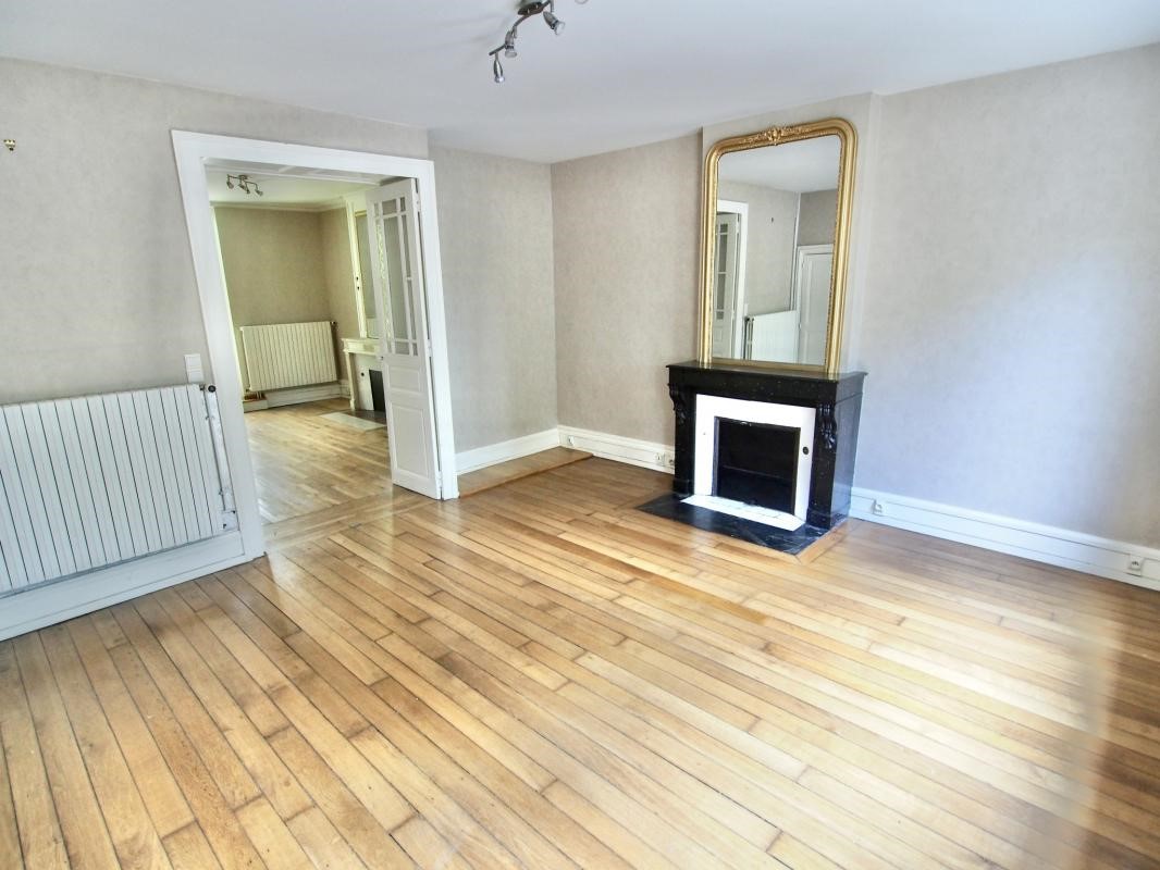 56m² Office in Nancy, France No. 228889