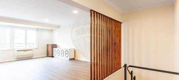 4 bedrooms Duplex in Lisbon, Portugal No. 330426 6