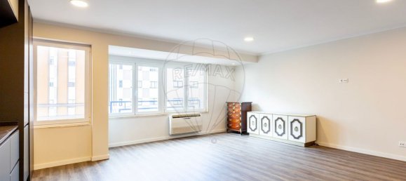 4 bedrooms Duplex in Lisbon, Portugal No. 330426 4