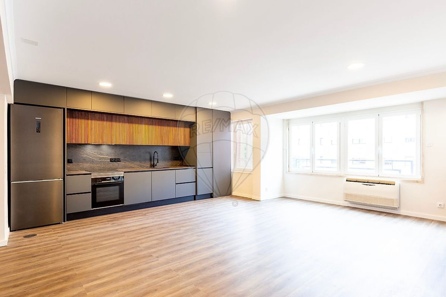 4 bedrooms Duplex in Lisbon, Portugal No. 330426