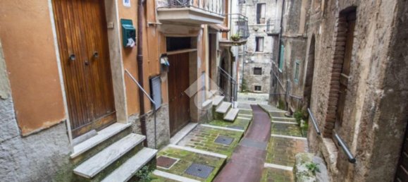 Apartamento de 2 dormitorios en Antrodoco, Italy No. 82823 3