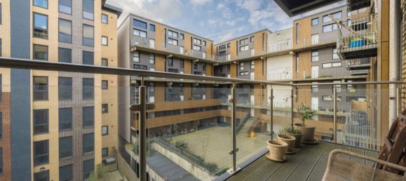 1 bedroom Apartment in Acton, United Kingdom No. 10035 7