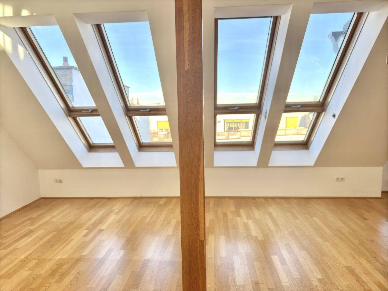 3-Zimmer Doppelhaus in Rudolfsheim-Funfhaus, Austria, Nr. 132740