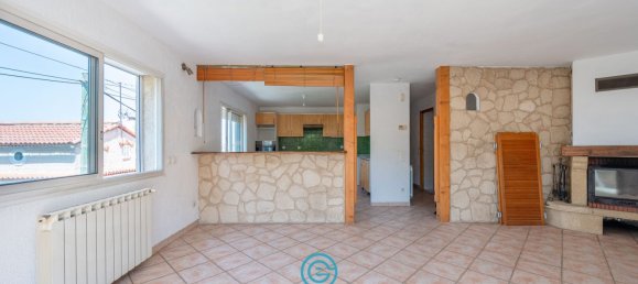 4 bedrooms House in Marseille, France No. 292923 8