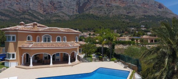 Вилла с 4 спальнями в Хавеа, Испания № 7525 10