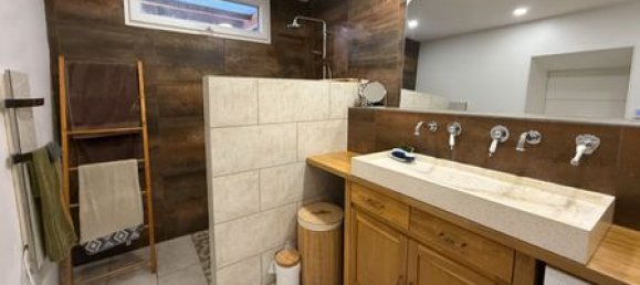 4 bedrooms House in Loire, France No. 288333 2