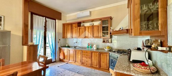 3 bedrooms Villa in Sona, Italy No. 293748 9