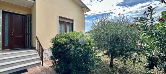 3 bedrooms Villa in Sona, Italy No. 293748 32