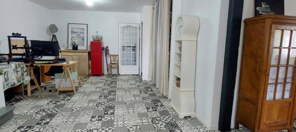 5 bedrooms House in Saint-Claude-de-Diray, France No. 252196 8