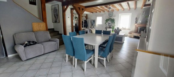 5 bedrooms House in Saint-Claude-de-Diray, France No. 252196 4
