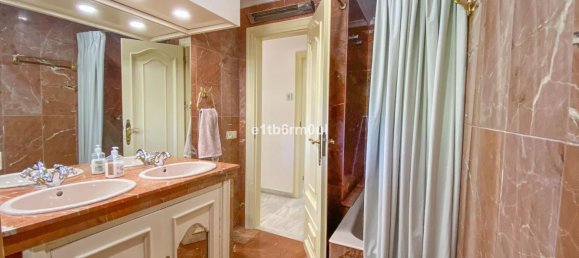 3 Schlafzimmer Wohnung in Marbella, Spain, Nr. 135112 11
