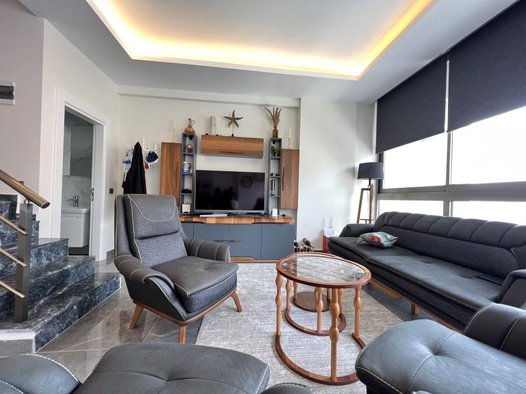 4 rooms Penthouse in Kargicak, Turkey No. 9874