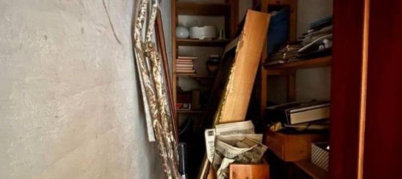 5 rooms Apartment in Grosseto, Italy No. 40159 11