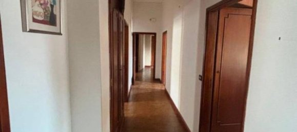5 rooms Apartment in Grosseto, Italy No. 40159 10