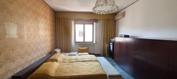 5 rooms Apartment in Grosseto, Italy No. 40159 13