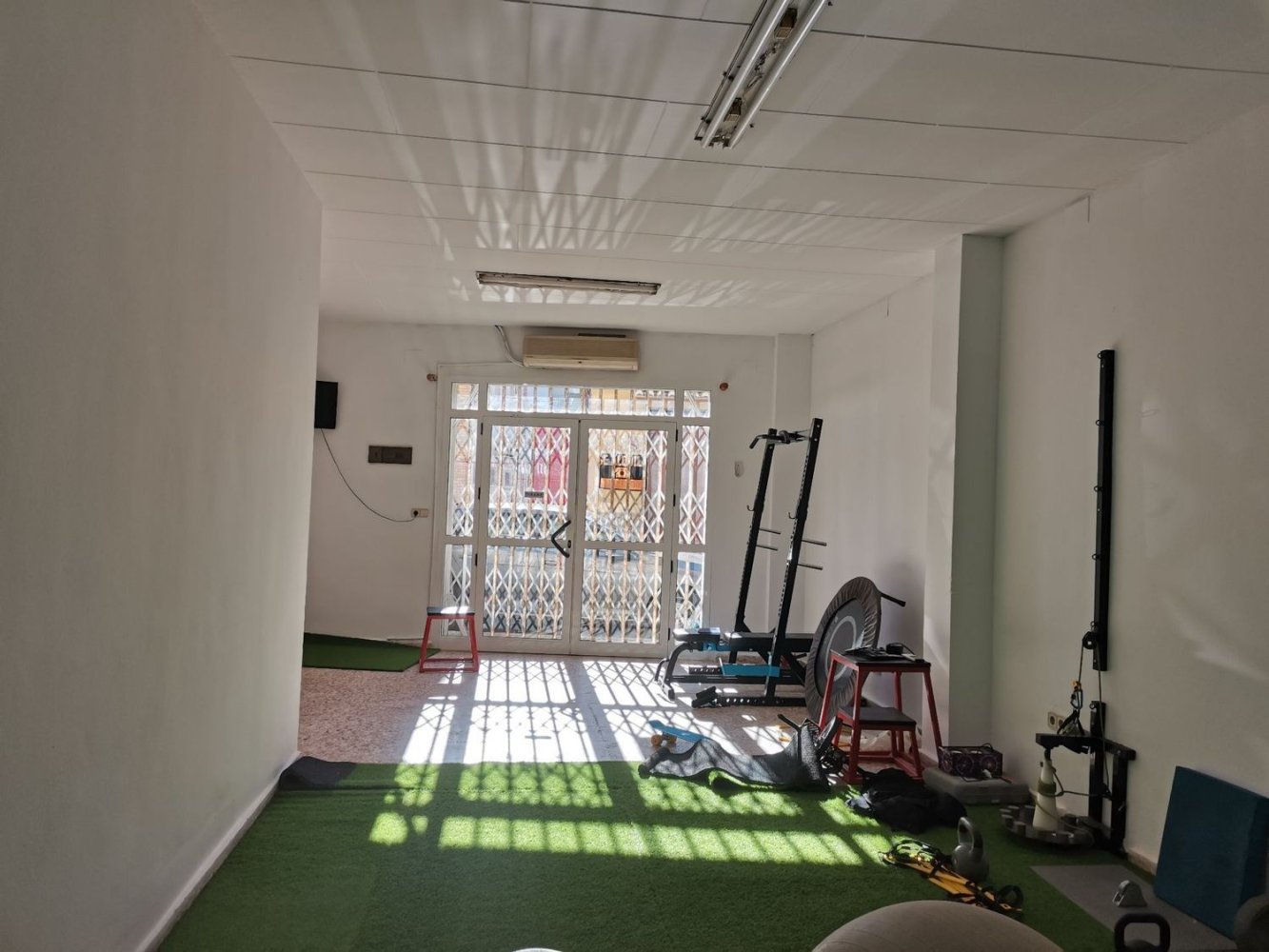 110m² Commercial property in Sueca, Spain No. 156400