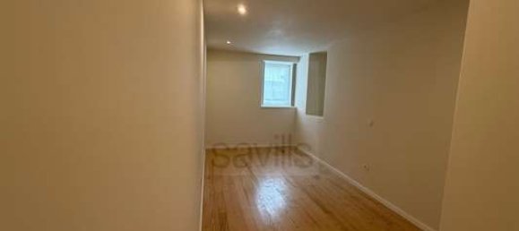 3 bedrooms Apartment in Porto, Portugal No. 106204 4