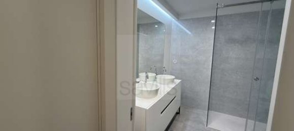 3 bedrooms Apartment in Porto, Portugal No. 106204 5