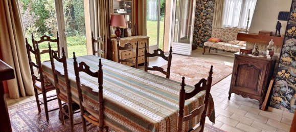 8 bedrooms House in Vernon, France No. 325753 4