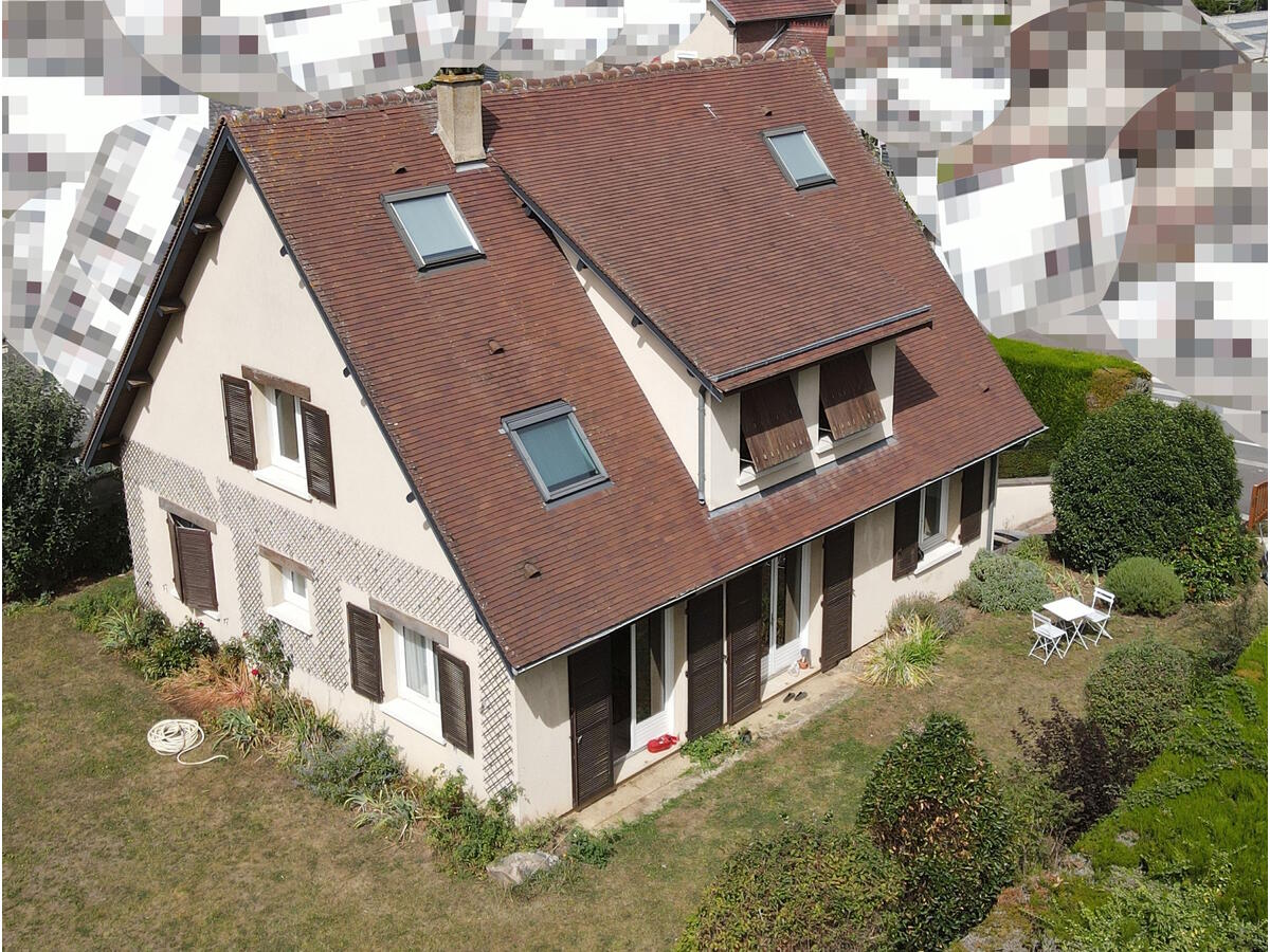 8 bedrooms House in Vernon, France No. 325753