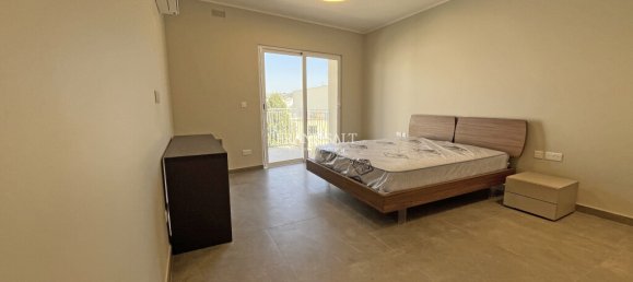 2 bedrooms Apartment in Balzan, Malta No. 10566 4