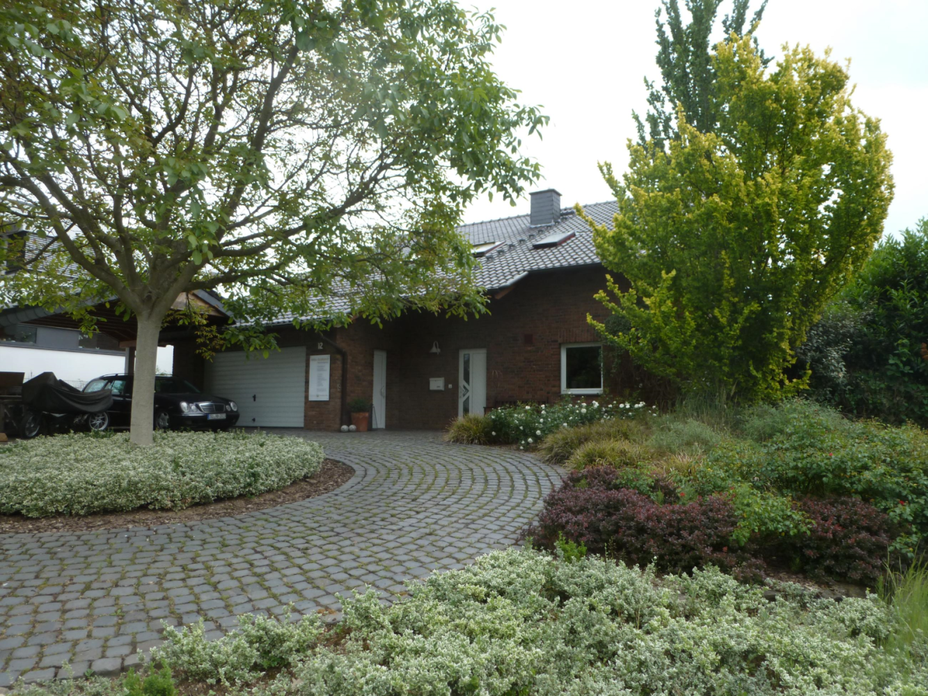 8-salle Maison de ville à Rhein-Sieg, Germany No. 222115