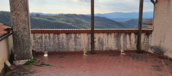4 rooms House in Casola in Lunigiana, Italy No. 128011 4