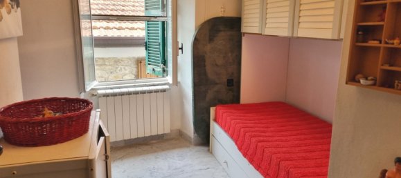 4 rooms House in Casola in Lunigiana, Italy No. 128011 14