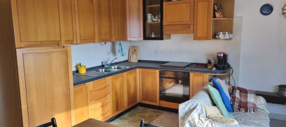 4 rooms House in Casola in Lunigiana, Italy No. 128011 9