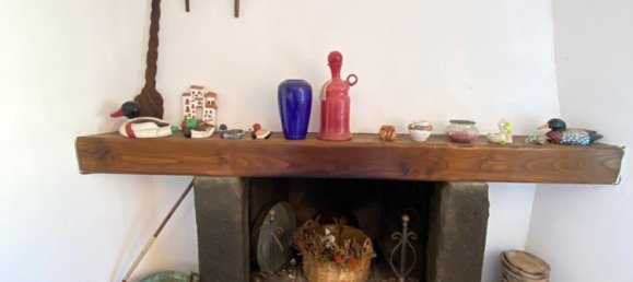 4 rooms House in Casola in Lunigiana, Italy No. 128011 8