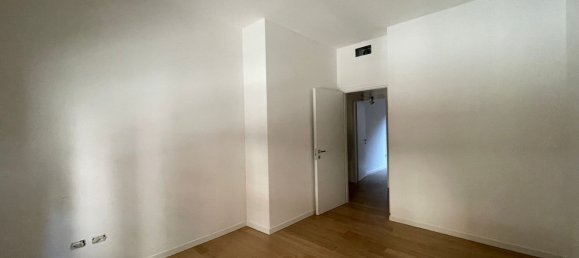 3 bedrooms Apartment in Piacenza, Italy No. 371067 10