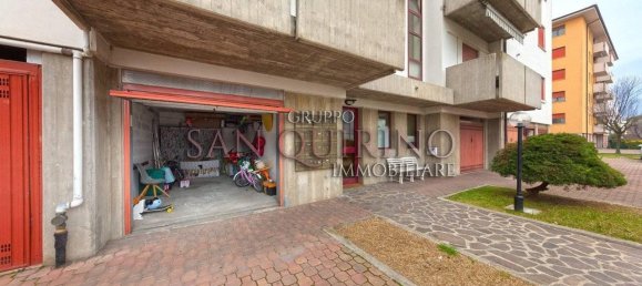 3 rooms Apartment in Suzzara, Italy No. 117124 2