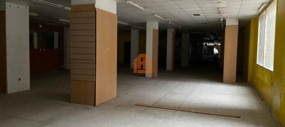 Propiedad comercial en León, Spain 510 m² No. 27937 6