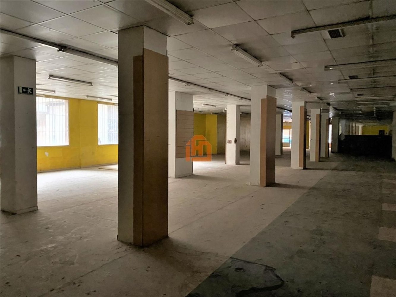 Propiedad comercial en León, Spain 510 m² No. 27937