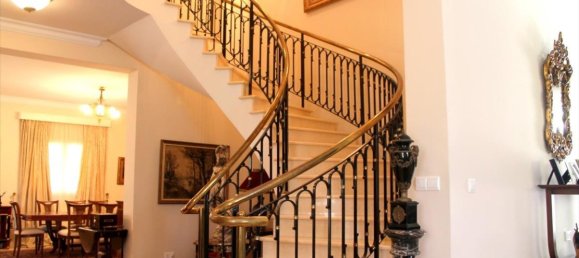 4 bedrooms Villa in Limassol, Cyprus No. 1728 6