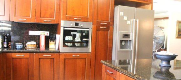 4 bedrooms Villa in Limassol, Cyprus No. 1728 2